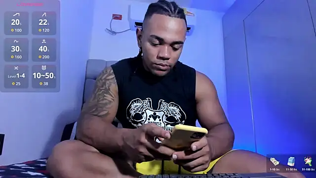 Snapshot of juande_24 chatting on 10/27/25, 04:08 juande 24 online show from 10/27/25, 04:08