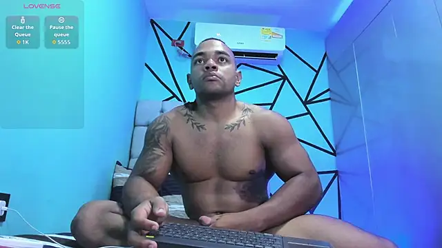 Snapshot of juande_24 chatting on 03/21/26, 04:00 juande 24 online show from 03/21/26, 04:00