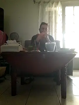 pachapeter online show from 02/11/25, 12:15