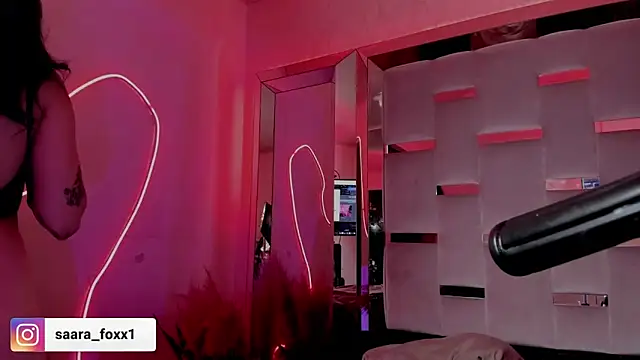 Sara Foxx1 online show from 05/07/26, 07:50