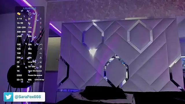 Sara Foxx1 online show from 09/24/25, 07:20