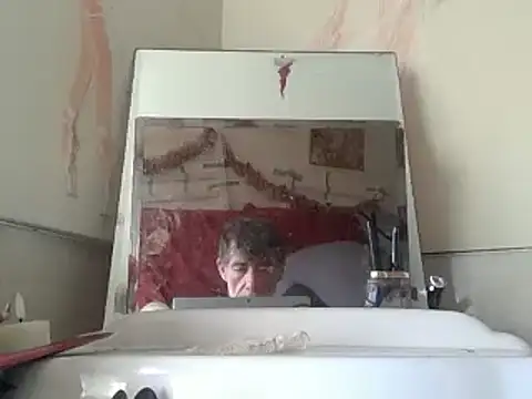 Snapshot of DaddyQuimHot chatting on 11/01/25, 12:10 DaddyQuimHot online show from 11/01/25, 12:10