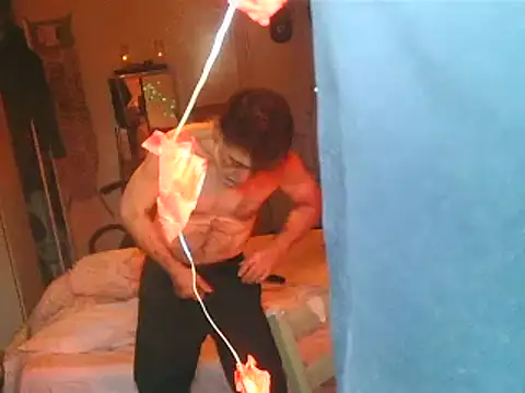 Snapshot of DaddyQuimHot chatting on 03/17/25, 07:02 DaddyQuimHot online show from 03/17/25, 07:02