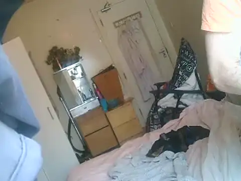 Snapshot of DaddyQuimHot chatting on 02/15/25, 02:11 DaddyQuimHot online show from 02/15/25, 02:11