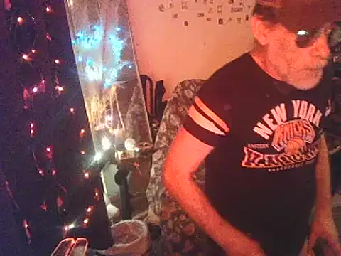 Snapshot of DaddyQuimHot chatting on 03/02/25, 03:24 DaddyQuimHot online show from 03/02/25, 03:24