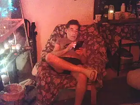 Snapshot of DaddyQuimHot chatting on 03/03/25, 03:49 DaddyQuimHot online show from 03/03/25, 03:49