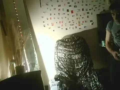 Snapshot of DaddyQuimHot chatting on 02/18/25, 07:21 DaddyQuimHot online show from 02/18/25, 07:21