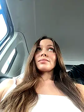 nicole111 online show from 10/04/25, 10:28