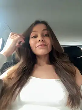 nicole111 online show from 10/07/25, 10:27