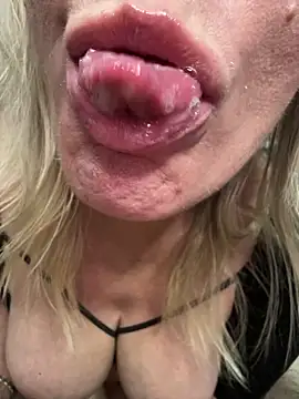 EsterHotMilf online show from 02/10/26, 02:21