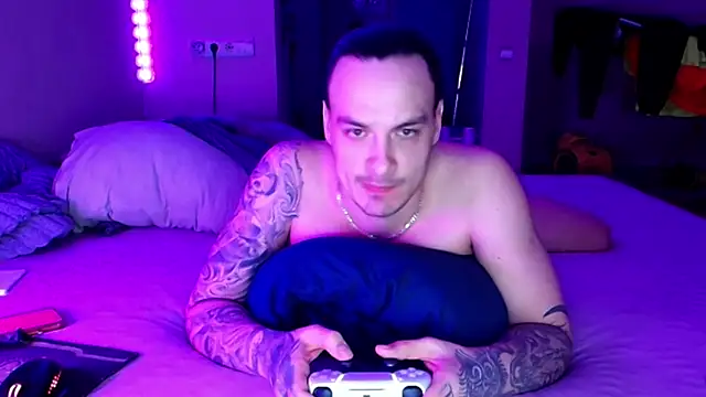 baphomet from ice online show from 04/15/26, 04:22