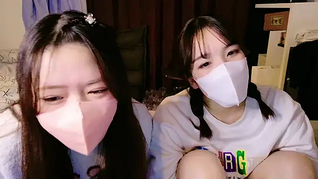 Snapshot of hina_porn chatting on 12/30/24, 04:18 hina porn online show from 12/30/24, 04:18