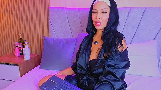 Dakota diaz  online show from 04/21/26, 01:42