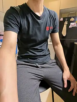 Snapshot of ori6 chatting on 10/26/25, 10:59 ori6 online show from 10/26/25, 10:59