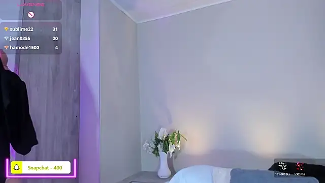 Umarani  online show from 04/15/26, 07:58