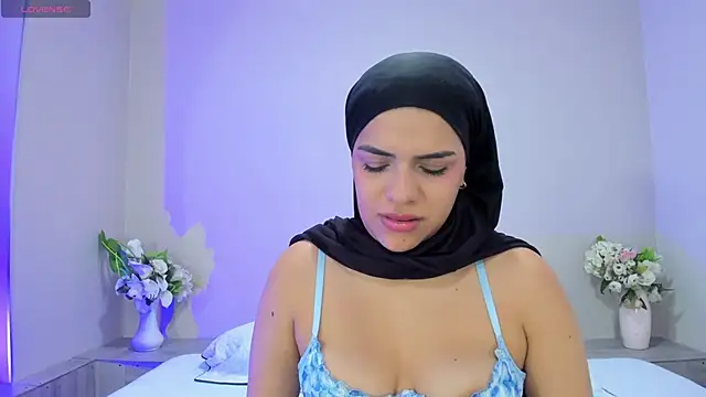 Umarani  online show from 05/25/26, 06:39