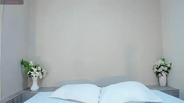 Snapshot of Umarani_ chatting on 06/15/26, 06:29 Umarani online show from 06/15/26, 06:29