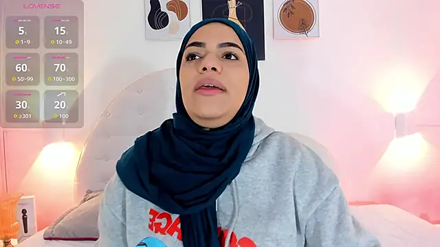 Umarani  online show from 10/25/25, 11:42