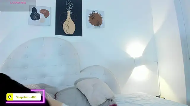 Umarani  online show from 04/08/26, 06:42