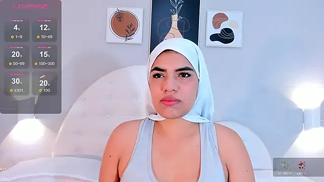 Umarani  online show from 03/04/25, 01:12