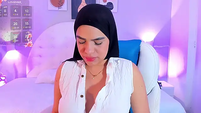 Umarani  online show from 03/18/25, 01:02