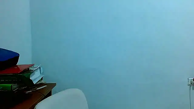 Snapshot of tomboyblue chatting on 01/08/26, 12:27 tomboyblue online show from 01/08/26, 12:27