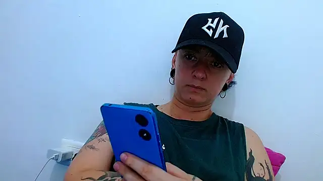 tomboyblue online show from 04/21/26, 07:42