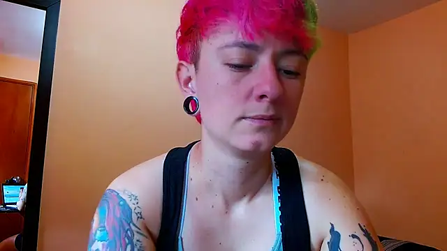 tomboyblue online show from 07/18/26, 06:49