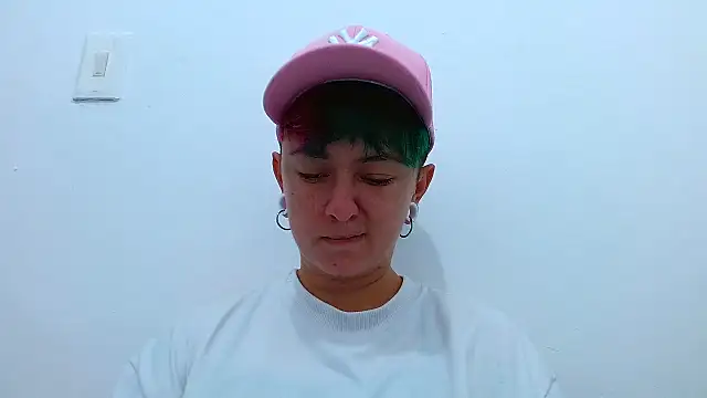 Snapshot of tomboyblue chatting on 12/02/25, 03:25 tomboyblue online show from 12/02/25, 03:25