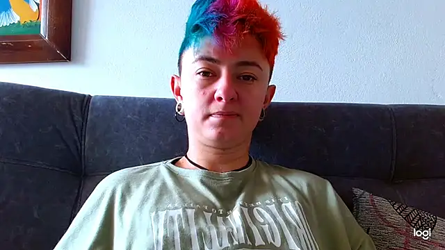 Snapshot of tomboyblue chatting on 02/10/25, 04:47 tomboyblue online show from 02/10/25, 04:47