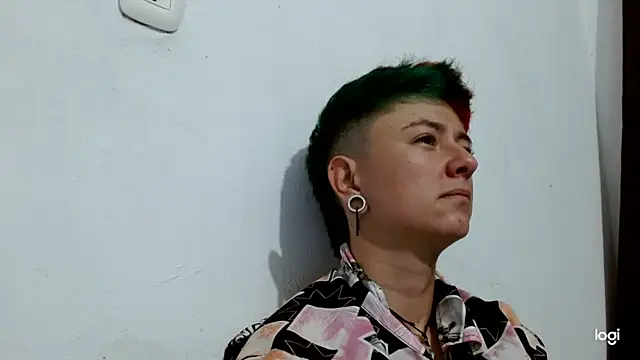 Snapshot of tomboyblue chatting on 02/26/25, 04:19 tomboyblue online show from 02/26/25, 04:19