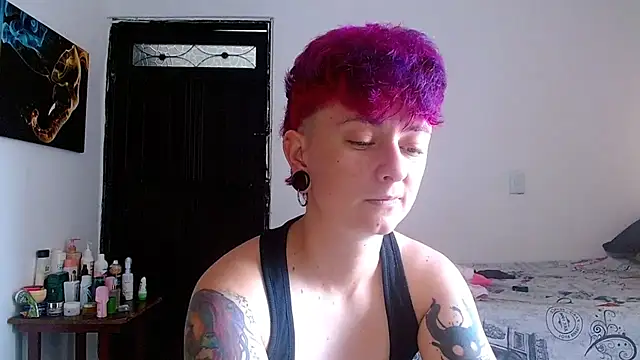 tomboyblue online show from 05/14/26, 07:44