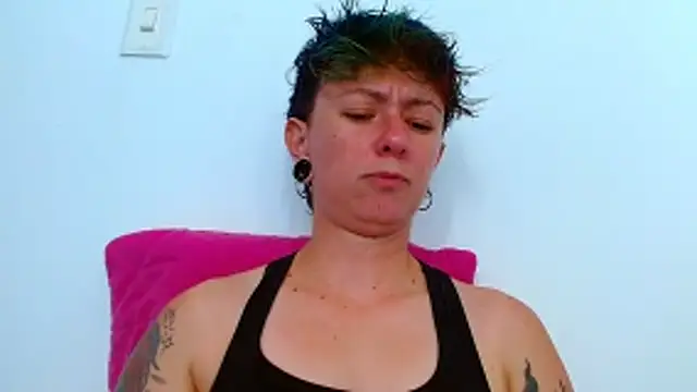 tomboyblue online show from 04/22/26, 06:36