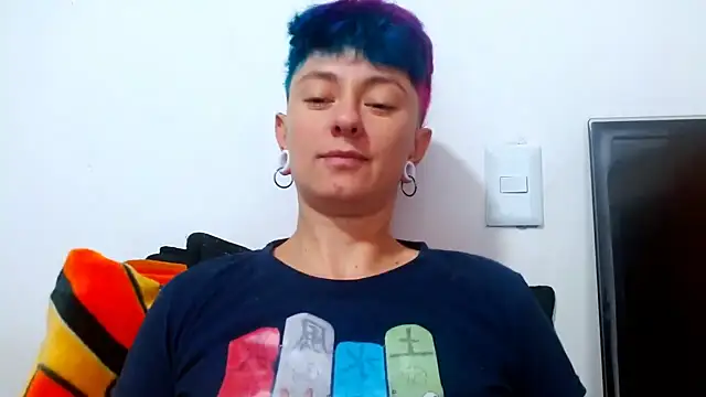 tomboyblue online show from 06/10/26, 05:47