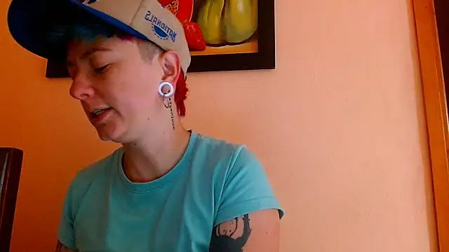 tomboyblue online show from 06/17/26, 03:11
