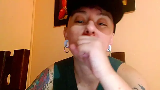tomboyblue online show from 06/18/26, 10:48