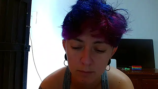 tomboyblue online show from 05/13/26, 05:20