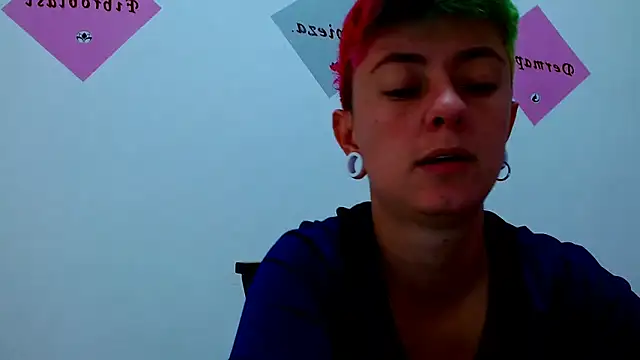 Snapshot of tomboyblue chatting on 09/09/25, 06:50 tomboyblue online show from 09/09/25, 06:50