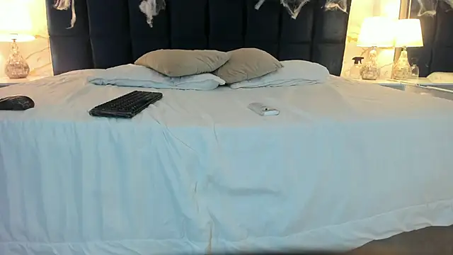 Ary1  online show from 10/23/25, 03:27