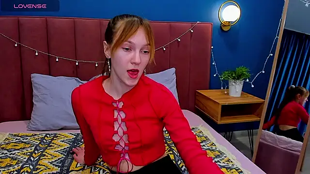 Snapshot of VanillaKelly chatting on 01/24/25, 08:13 VanillaKelly online show from 01/24/25, 08:13