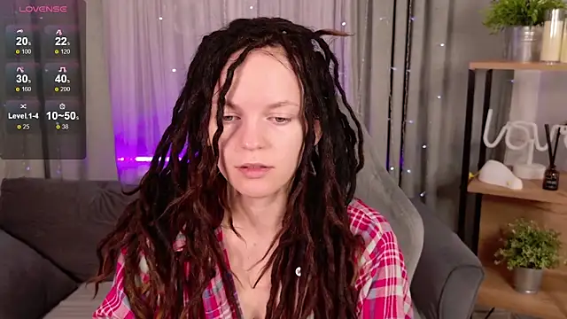 Snapshot of CoreyJane chatting on 09/20/25, 04:50 CoreyJane online show from 09/20/25, 04:50