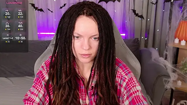 Snapshot of CoreyJane chatting on 10/21/25, 04:34 CoreyJane online show from 10/21/25, 04:34