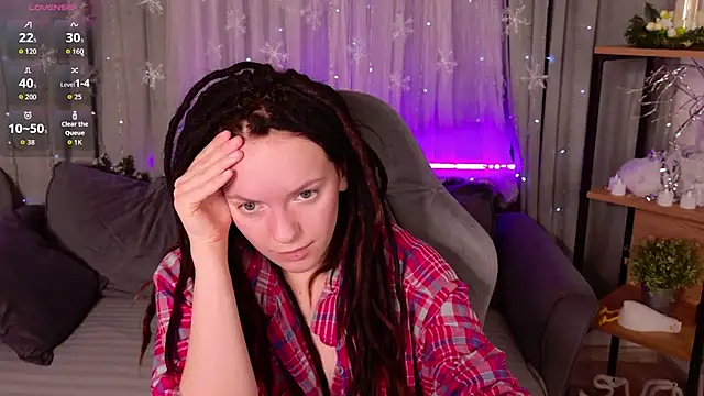 Snapshot of CoreyJane chatting on 12/18/25, 05:56 CoreyJane online show from 12/18/25, 05:56