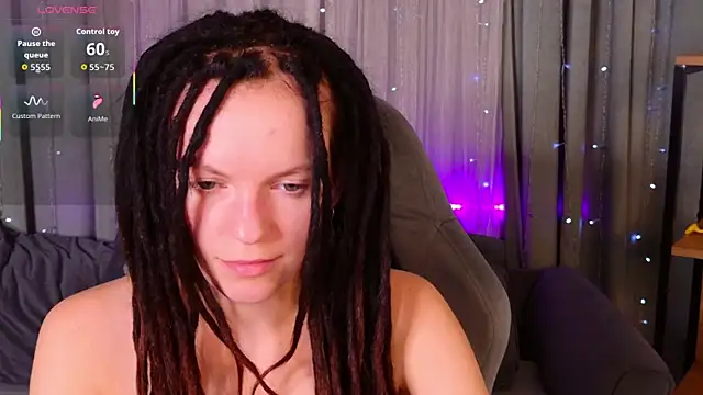 Snapshot of CoreyJane chatting on 05/10/26, 04:49 CoreyJane online show from 05/10/26, 04:49