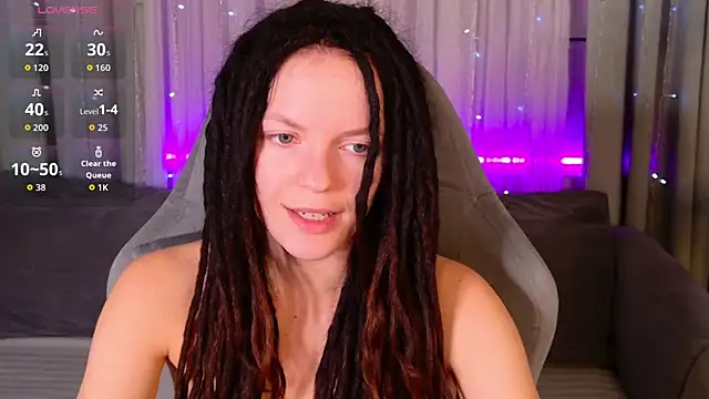 Snapshot of CoreyJane chatting on 04/19/26, 04:57 CoreyJane online show from 04/19/26, 04:57