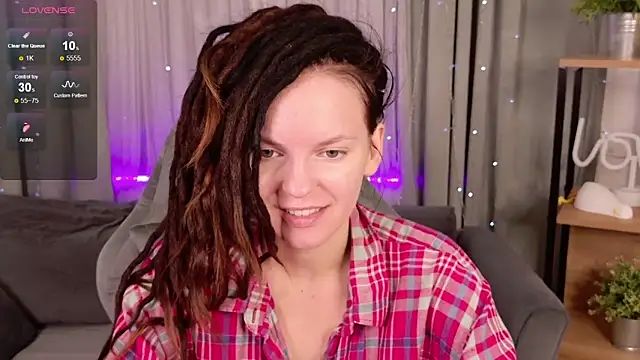 Snapshot of CoreyJane chatting on 09/22/25, 04:29 CoreyJane online show from 09/22/25, 04:29