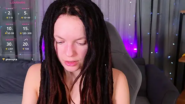 Snapshot of CoreyJane chatting on 05/11/26, 04:47 CoreyJane online show from 05/11/26, 04:47