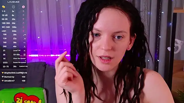 Snapshot of CoreyJane chatting on 03/01/25, 07:30 CoreyJane online show from 03/01/25, 07:30
