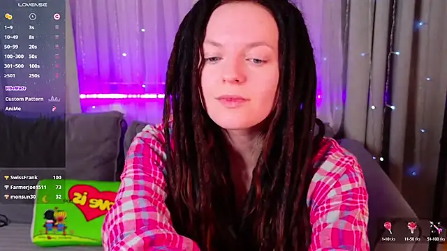 Snapshot of CoreyJane chatting on 03/18/25, 07:33 CoreyJane online show from 03/18/25, 07:33