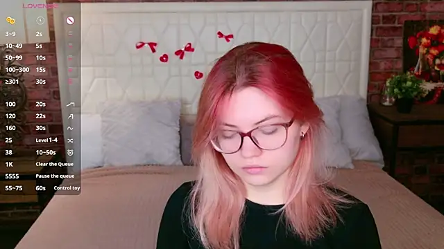 Lisa Adam online show from 04/09/26, 04:02